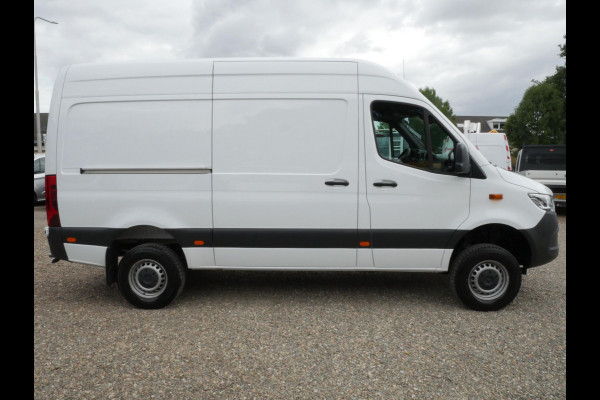 Mercedes-Benz Sprinter 319 CDI 4x4 L2H2 Automaat Airco Cam Nav Haak UNIEK
