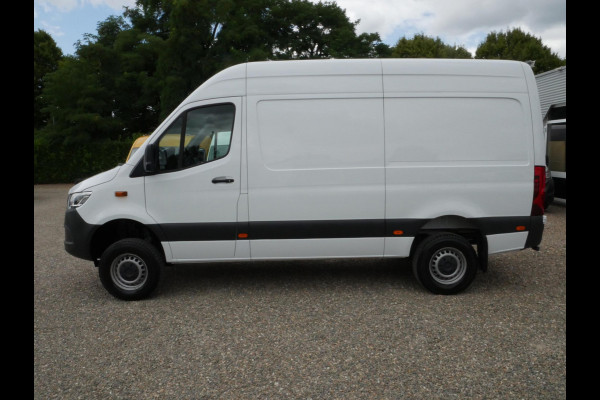 Mercedes-Benz Sprinter 319 CDI 4x4 L2H2 Automaat Airco Cam Nav Haak UNIEK