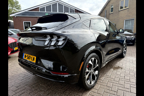 Ford Mustang Mach-E AWD 75 kWh 19''Lmv, 360 camera, Trekhaak, B&O
