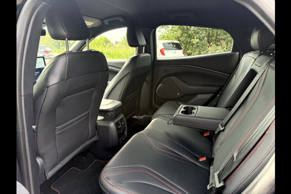 Ford Mustang Mach-E AWD 75 kWh 19''Lmv, 360 camera, Trekhaak, B&O