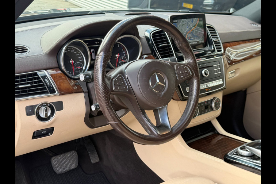Mercedes-Benz GLS 400 4MATIC - Panorama-schuifdak I Navigatie I Leer I Airco I 7 Pers I 22 inch Sport velgen I LED I PDC I Enz....