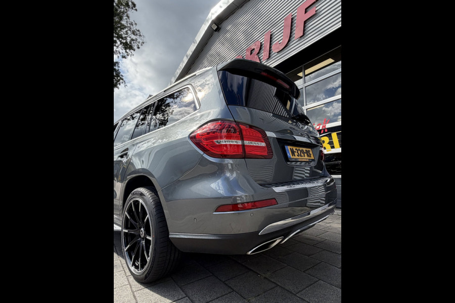 Mercedes-Benz GLS 400 4MATIC - Panorama-schuifdak I Navigatie I Leer I Airco I 7 Pers I 22 inch Sport velgen I LED I PDC I Enz....
