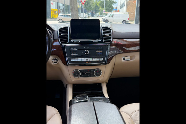 Mercedes-Benz GLS 400 4MATIC - Panorama-schuifdak I Navigatie I Leer I Airco I 7 Pers I 22 inch Sport velgen I LED I PDC I Enz....