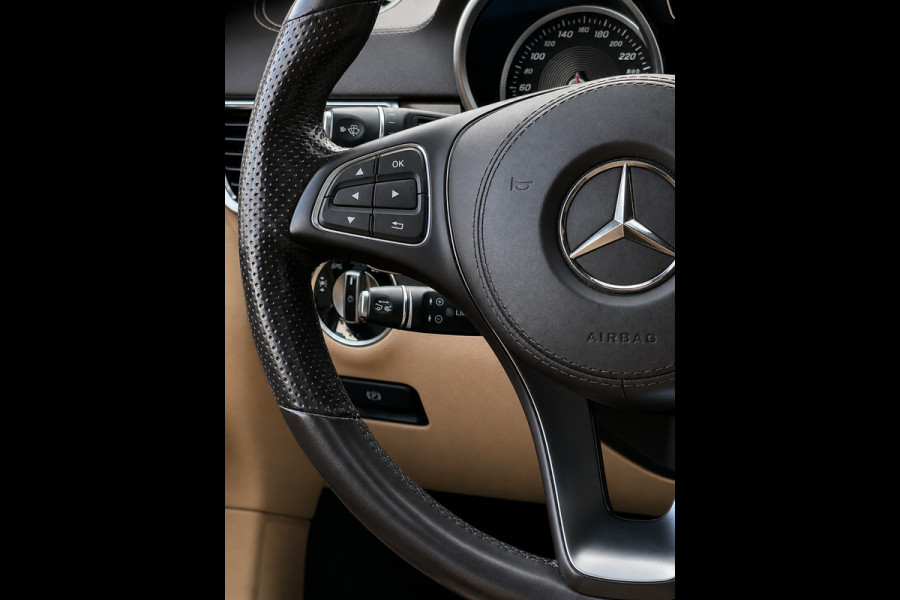 Mercedes-Benz GLS 400 4MATIC - Panorama-schuifdak I Navigatie I Leer I Airco I 7 Pers I 22 inch Sport velgen I LED I PDC I Enz....