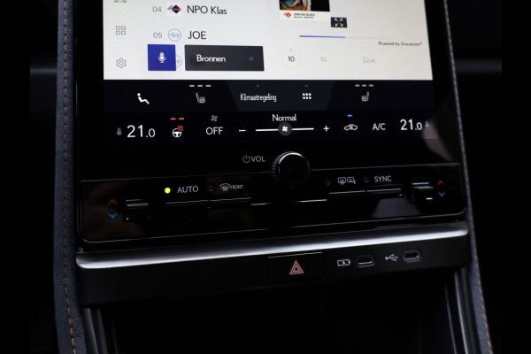 Lexus LBX 1.5 Cool 2WD | Carplay | Memory Seat | Leder/Suede