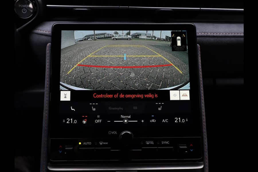 Lexus LBX 1.5 Cool 2WD | Carplay | Memory Seat | Leder/Suede