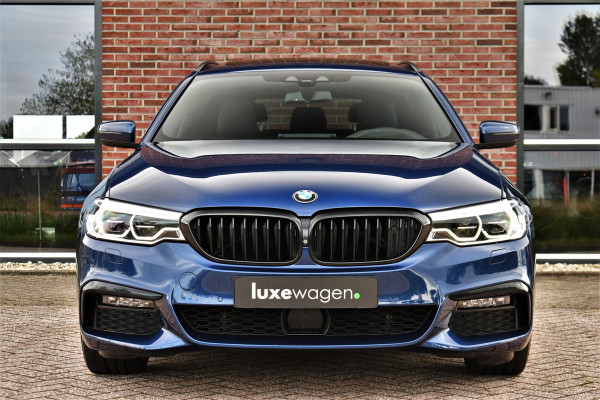 BMW 5 Serie Touring 530i xDrive 252pk M-Sport Pano Nightv ACC HUD 20inch 360-cam