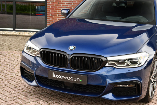 BMW 5 Serie Touring 530i xDrive 252pk M-Sport Pano Nightv ACC HUD 20inch 360-cam
