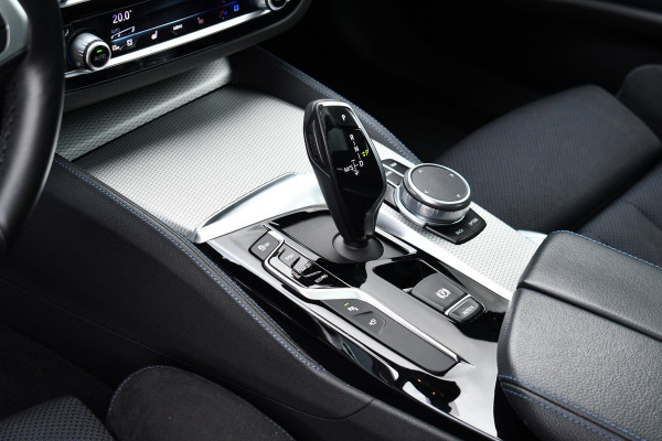 BMW 5 Serie Touring 530i xDrive 252pk M-Sport Pano Nightv ACC HUD 20inch 360-cam