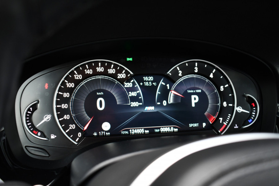 BMW 5 Serie Touring 530i xDrive 252pk M-Sport Pano Nightv ACC HUD 20inch 360-cam