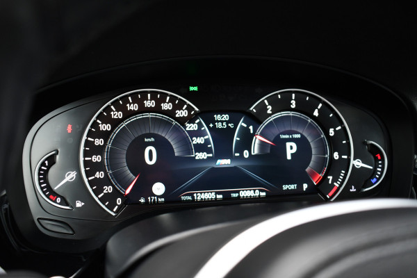 BMW 5 Serie Touring 530i xDrive 252pk M-Sport Pano Nightv ACC HUD 20inch 360-cam