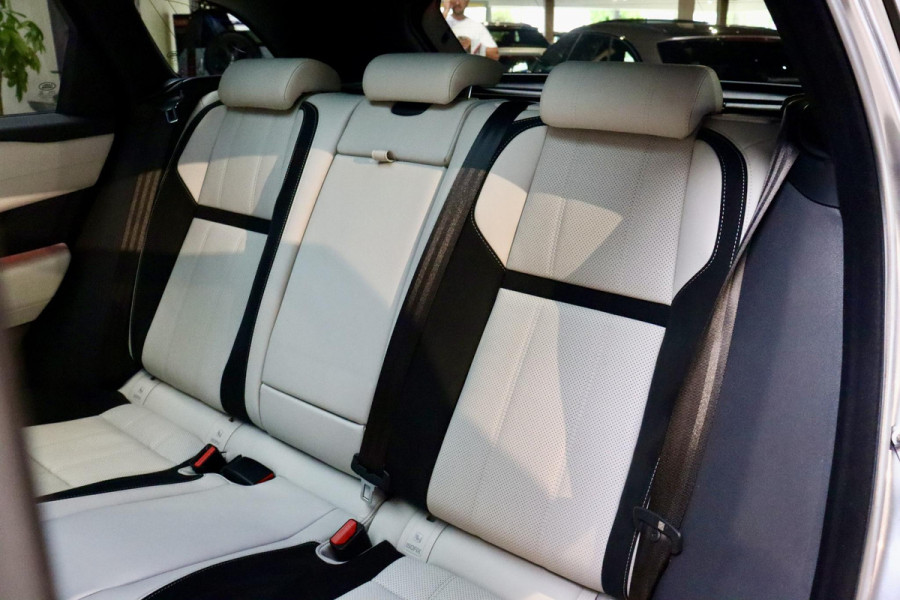 Land Rover Range Rover Velar 3.0 V6 SC AWD R-Dynamic SE PANO|CAM
