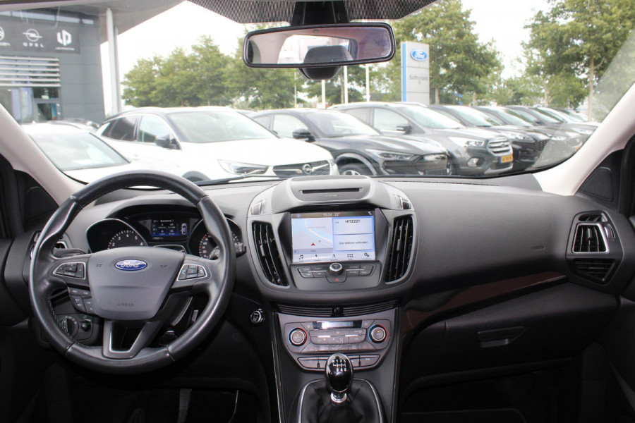 Ford Kuga 1.5 EcoBoost Titanium | Wegklapbare Trekhaak | Stoelverwarming | Cruise Control | Navigatie | Parkeersensoren |
