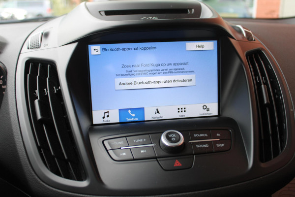 Ford Kuga 1.5 EcoBoost Titanium | Wegklapbare Trekhaak | Stoelverwarming | Cruise Control | Navigatie | Parkeersensoren |