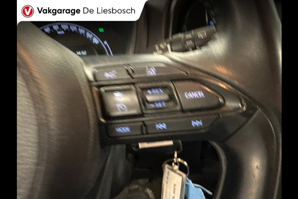 Toyota Aygo X 1.0 VVT-i MT first / apple /stoelverw /cruisec /camera/pdc/clima/boeken