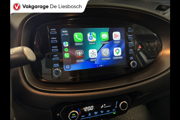 Toyota Aygo X 1.0 VVT-i MT first / apple /stoelverw /cruisec /camera/pdc/clima/boeken