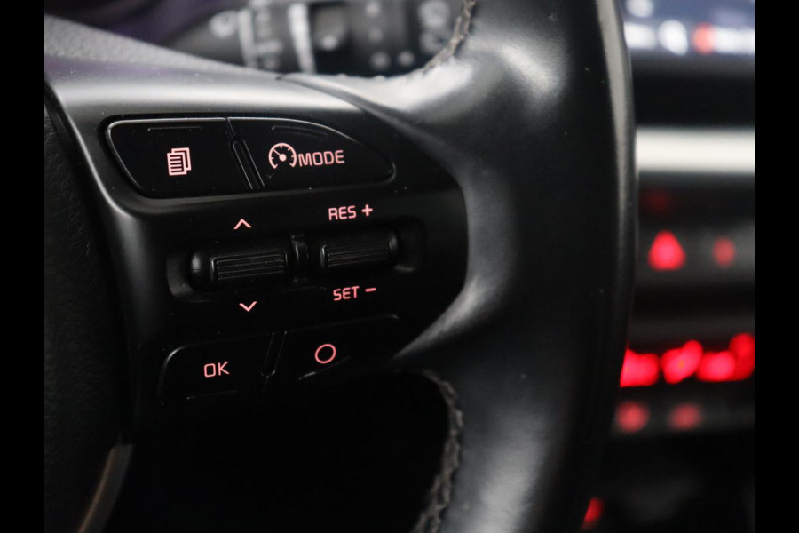 Kia Stonic 1.0 T-GDi DynamicPlusLine | Carplay | Climate control | Cruise control | Camera | Park assist | Full LED | Keyless |