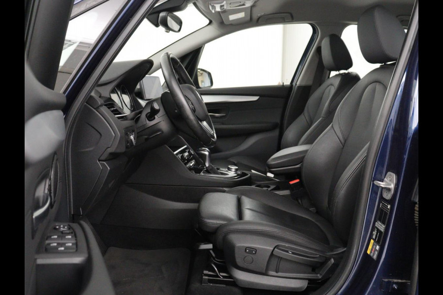 BMW 2 Serie Active Tourer 225xe iPerformance eDrive Edition | SOH 86,9% | Leder | Stoelverwarming | Cruise control | Carplay | Climate control | Park assist | Head-up