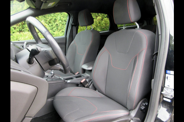 Ford FOCUS Wagon 1.5 ST-Line * Navi * Cruise * Carplay *