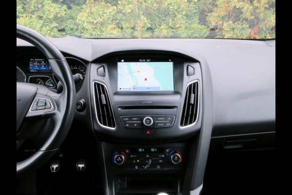 Ford FOCUS Wagon 1.5 ST-Line * Navi * Cruise * Carplay *