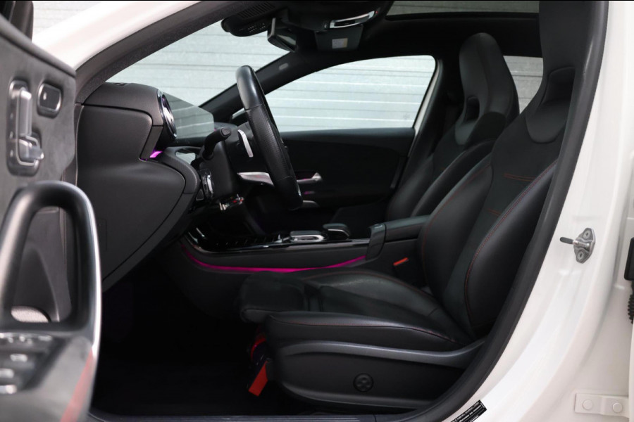Mercedes-Benz A-Klasse 250 AMG Line LED/SFEER/PANO/HALF LEER+S.VERWARMING/19" LMV/PDC/CRUISE/ECC/12 MND GARANTIE!