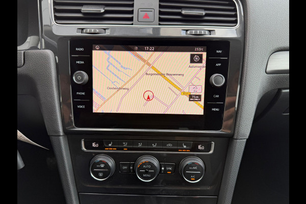 Volkswagen Golf 1.0 TSI Comfortline / NAP / LED / Navigatie / Alcantara / LM Velgen / Inruil mog.