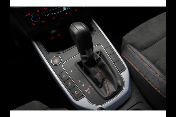 Seat Arona 1.0 TSI FR Leer Navi Virtual Climate PDC LMvelgen ACC Stoelverwarming Carplay BTW auto