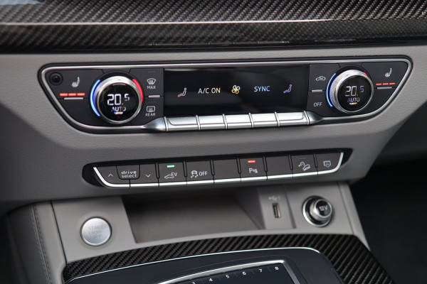 Audi Q5 50 TFSI e Quattro S-Line / PANO / ACC / CAMERA / KEYLESS / STOELVERW