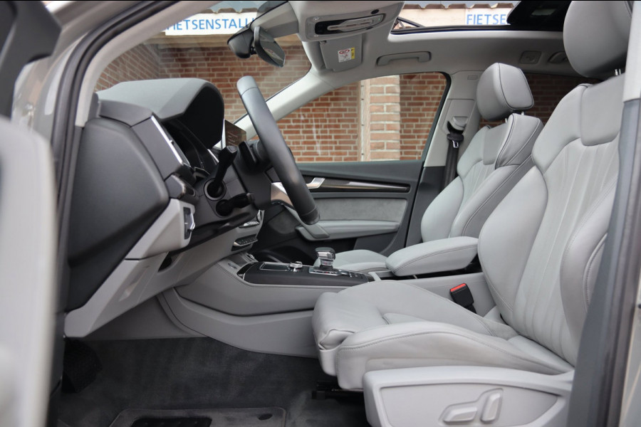 Audi Q5 50 TFSI e Quattro S-Line / PANO / ACC / CAMERA / KEYLESS / STOELVERW