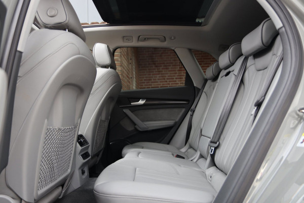 Audi Q5 50 TFSI e Quattro S-Line / PANO / ACC / CAMERA / KEYLESS / STOELVERW