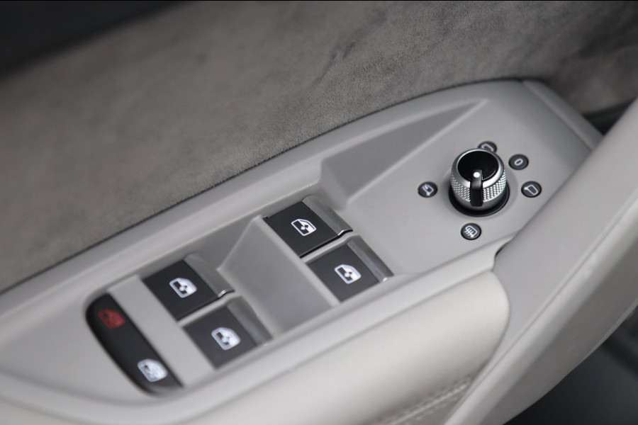 Audi Q5 50 TFSI e Quattro S-Line / PANO / ACC / CAMERA / KEYLESS / STOELVERW