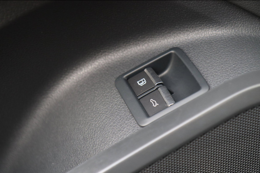 Audi Q5 50 TFSI e Quattro S-Line / PANO / ACC / CAMERA / KEYLESS / STOELVERW