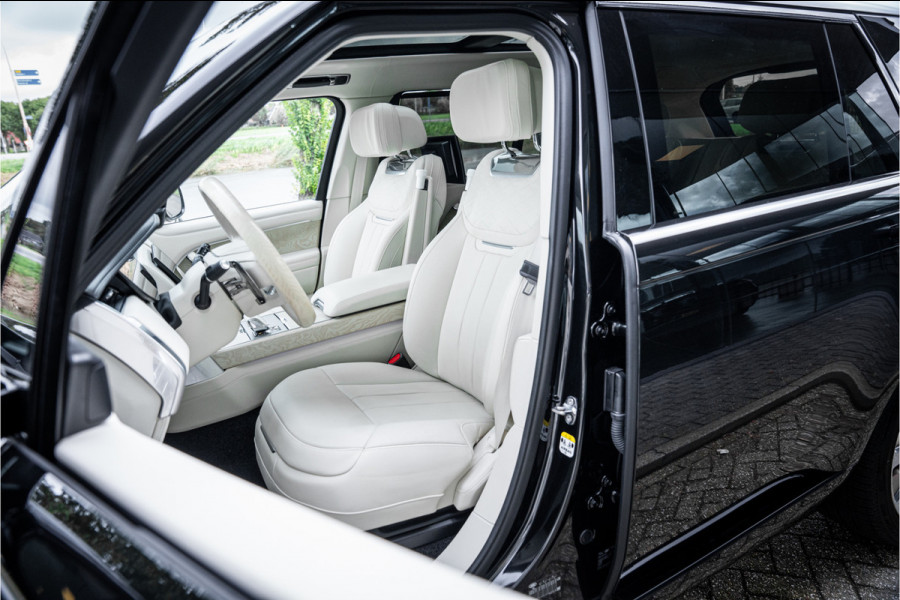 Land Rover Range Rover 4.4 P615 LWB SV ** Tailgate Event Suite ** Business Class Comfo ** Gloss White Ceramic