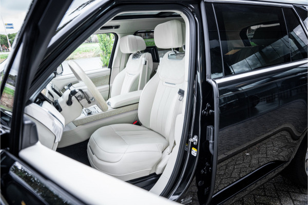Land Rover Range Rover 4.4 P615 LWB SV ** Tailgate Event Suite ** Business Class Comfo ** Gloss White Ceramic