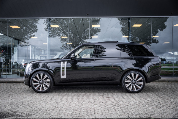 Land Rover Range Rover 4.4 P615 LWB SV ** Tailgate Event Suite ** Business Class Comfo ** Gloss White Ceramic