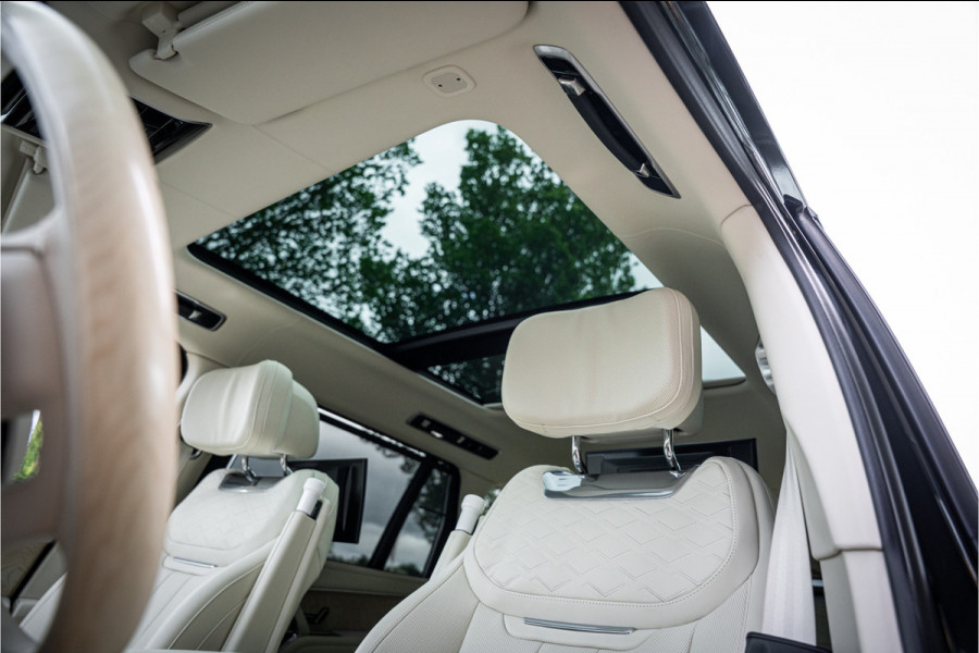 Land Rover Range Rover 4.4 P615 LWB SV ** Tailgate Event Suite ** Business Class Comfo ** Gloss White Ceramic