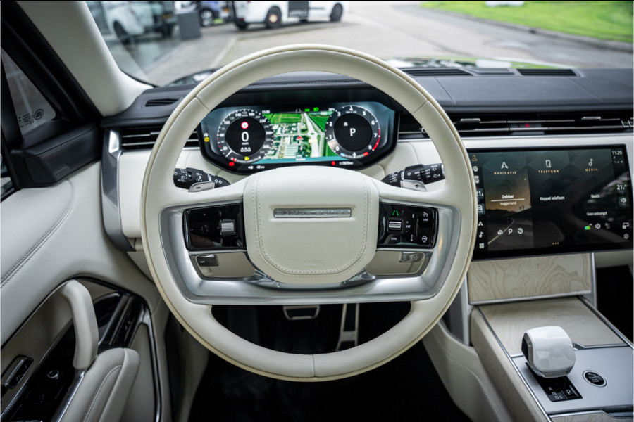 Land Rover Range Rover 4.4 P615 LWB SV ** Tailgate Event Suite ** Business Class Comfo ** Gloss White Ceramic