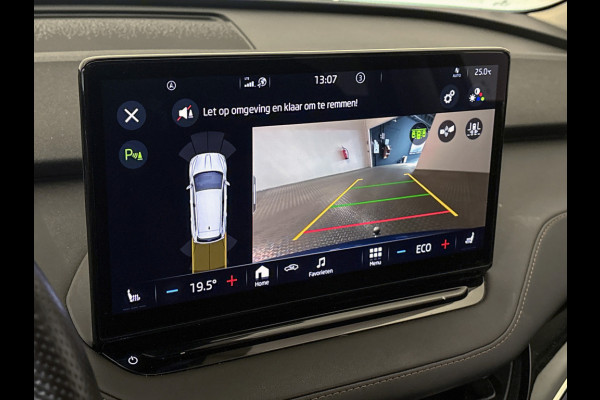 Škoda ENYAQ iV BWJ 2021 | 60 SPORTLINE | TREKHAAK | PANO DAK | LEER | STOEL&STUUR VERW | CAMERA A | CARPLAY |