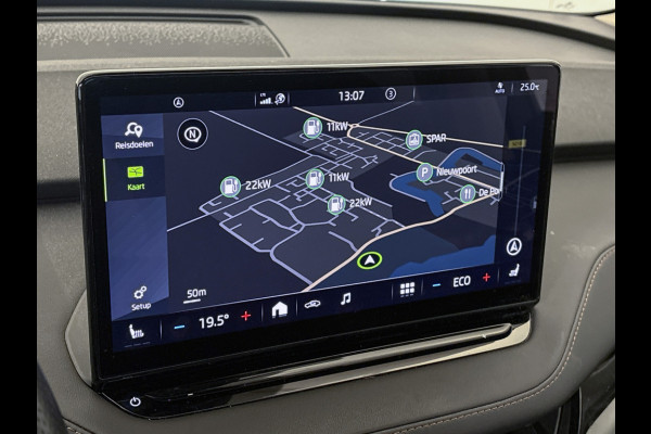 Škoda ENYAQ iV BWJ 2021 | 60 SPORTLINE | TREKHAAK | PANO DAK | LEER | STOEL&STUUR VERW | CAMERA A | CARPLAY |