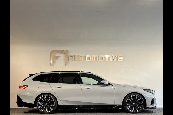 BMW 5 Serie Touring 520i M Pano|H/K|BlindSpot|Maxton|Trekhaak|Sfeer|Camera