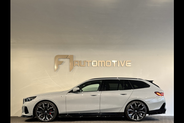 BMW 5 Serie Touring 520i M Pano|H/K|BlindSpot|Maxton|Trekhaak|Sfeer|Camera