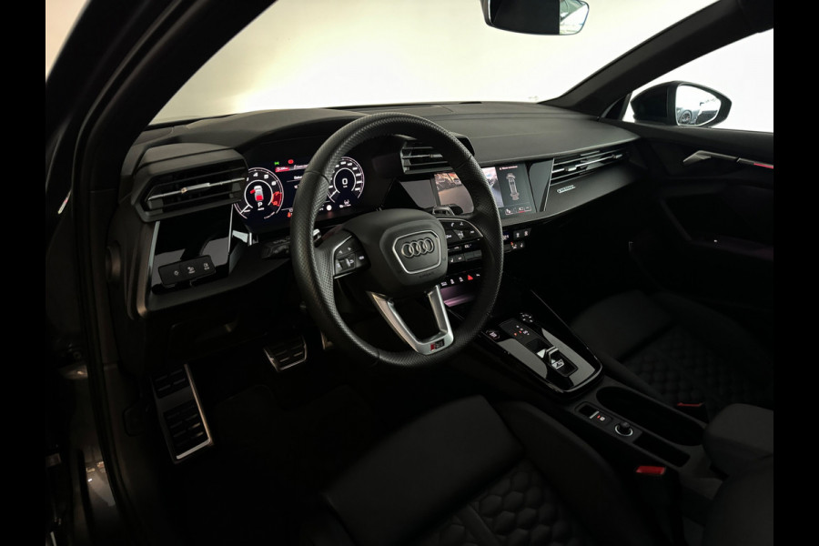 Audi A3 Sportback 2.5 TFSI RS 3 quattro Pano|HuD|B&O|Sfeer|ACC|Lane|Camera