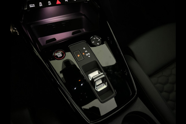 Audi A3 Sportback 2.5 TFSI RS 3 quattro Pano|HuD|B&O|Sfeer|ACC|Lane|Camera