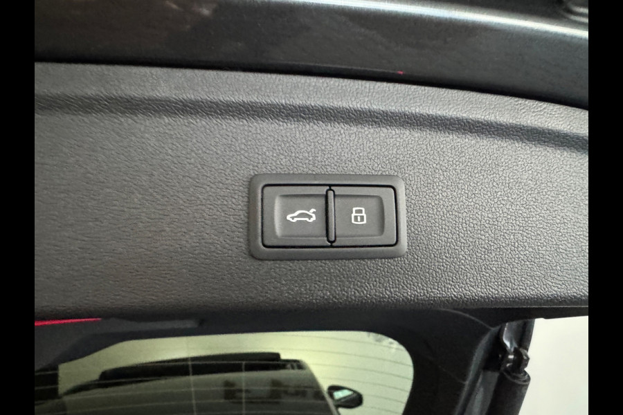Audi A3 Sportback 2.5 TFSI RS 3 quattro Pano|HuD|B&O|Sfeer|ACC|Lane|Camera