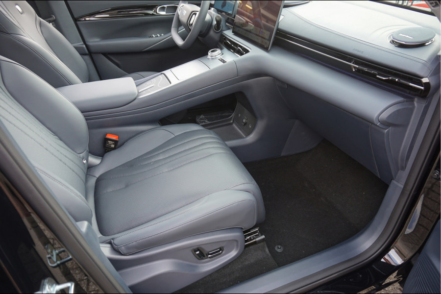 GEELY E5 Max+ 68 kWh Max+ 68 kWh Stoel-massage -ventilatie Panoramisch schuifdak 360 Camera Warmtepomp