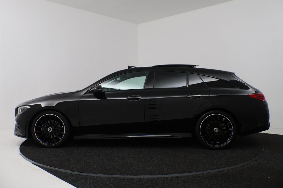 Mercedes-Benz CLA-Klasse Shooting Brake 180 AMG Line (PANORAMADAK, SFEERVERLICHTING, STOELVERWARMING, CAMERA)