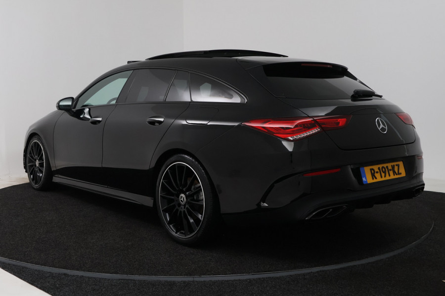 Mercedes-Benz CLA-Klasse Shooting Brake 180 AMG Line (PANORAMADAK, SFEERVERLICHTING, STOELVERWARMING, CAMERA)