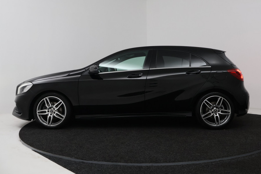 Mercedes-Benz A-Klasse 160 Ambition (NAVIGATIE, CRUISE CONTROL, PARKEERSENSOREN)