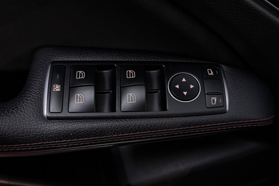 Mercedes-Benz A-Klasse 160 Ambition (NAVIGATIE, CRUISE CONTROL, PARKEERSENSOREN)