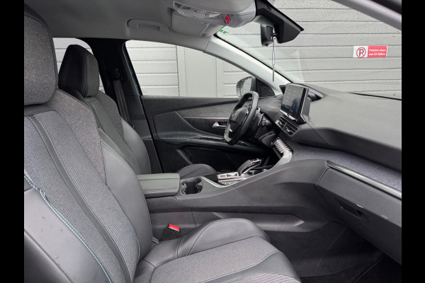 Peugeot 3008 1.6 HYbrid 225 360°Camera Nav
